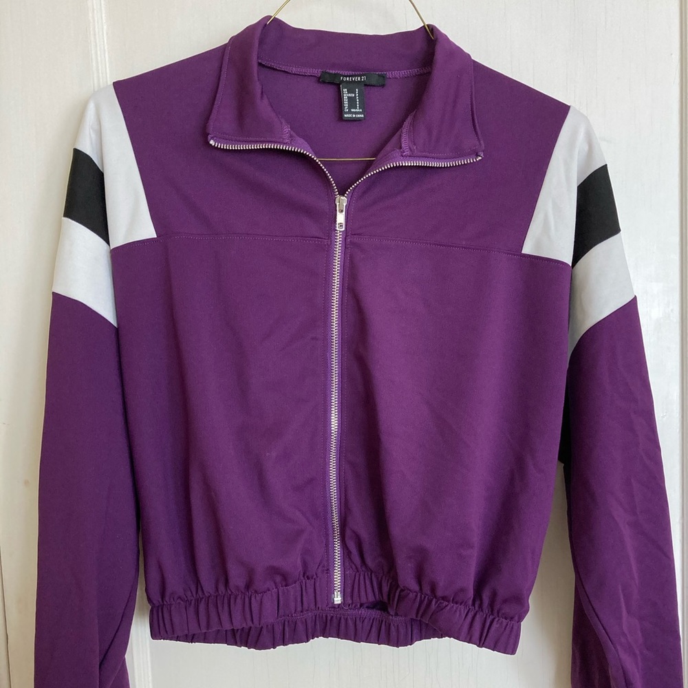 Forever 21 cropped synced jacket